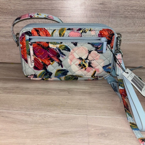 Vera Bradley RFID All in One Crossbody Bag sea air floral purse - Picture 3 of 6